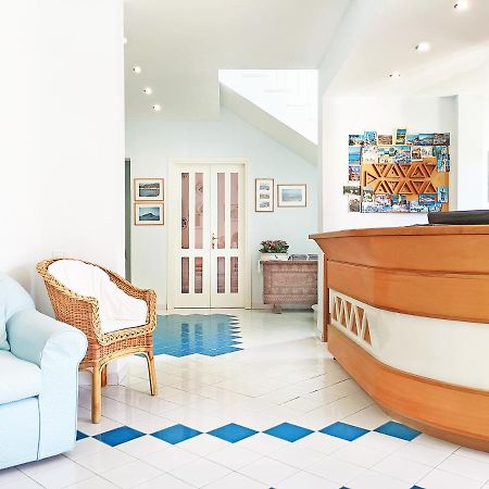 Hotel La Lampara Golfo Aranci Luaran gambar