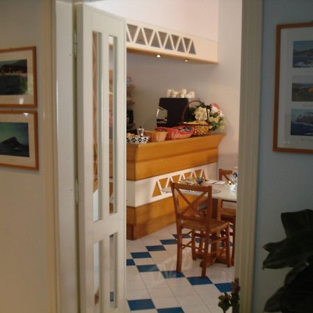 Hotel La Lampara Golfo Aranci Luaran gambar