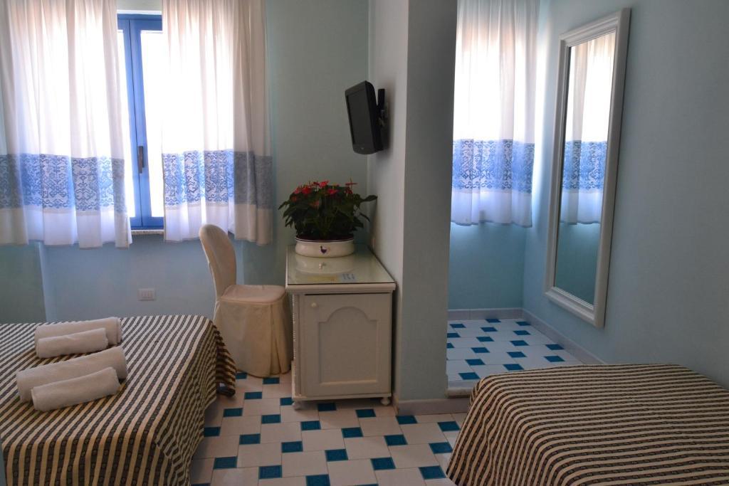 Hotel La Lampara Golfo Aranci Luaran gambar