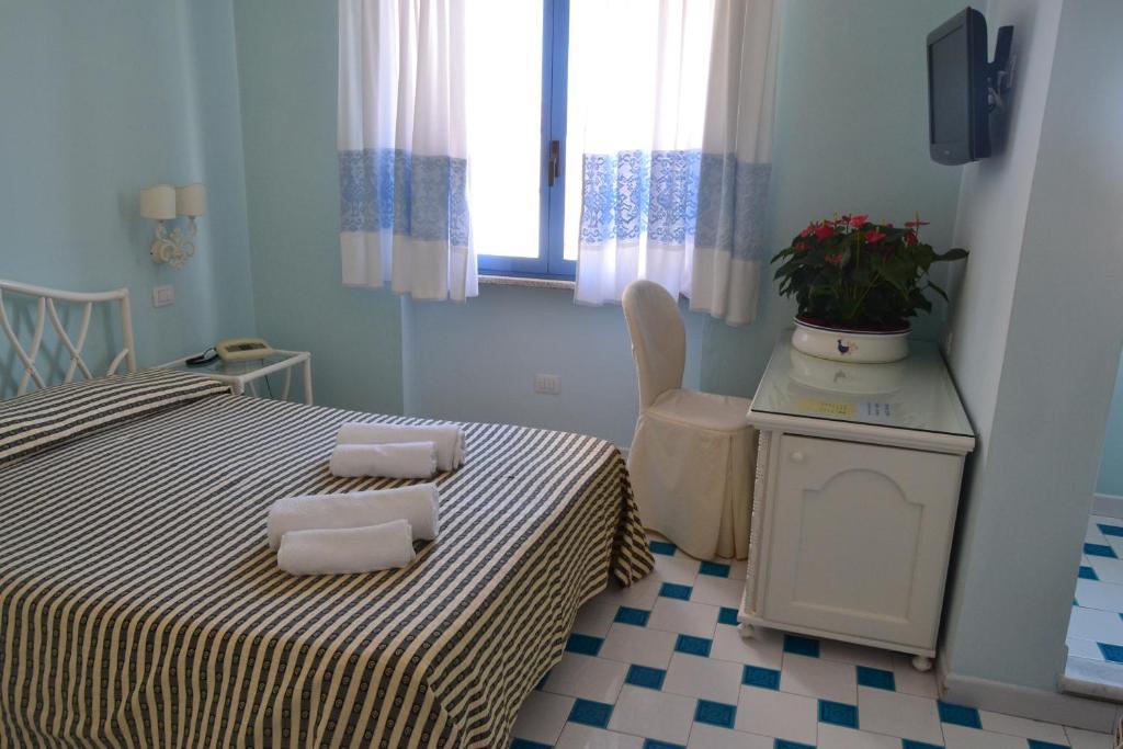 Hotel La Lampara Golfo Aranci Bilik gambar